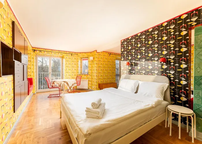 Old Town Pearl Apartment